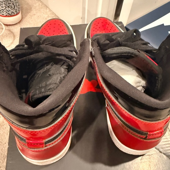Nike Men's Black and Red High-Top Sneakers - Picture 4 of 7